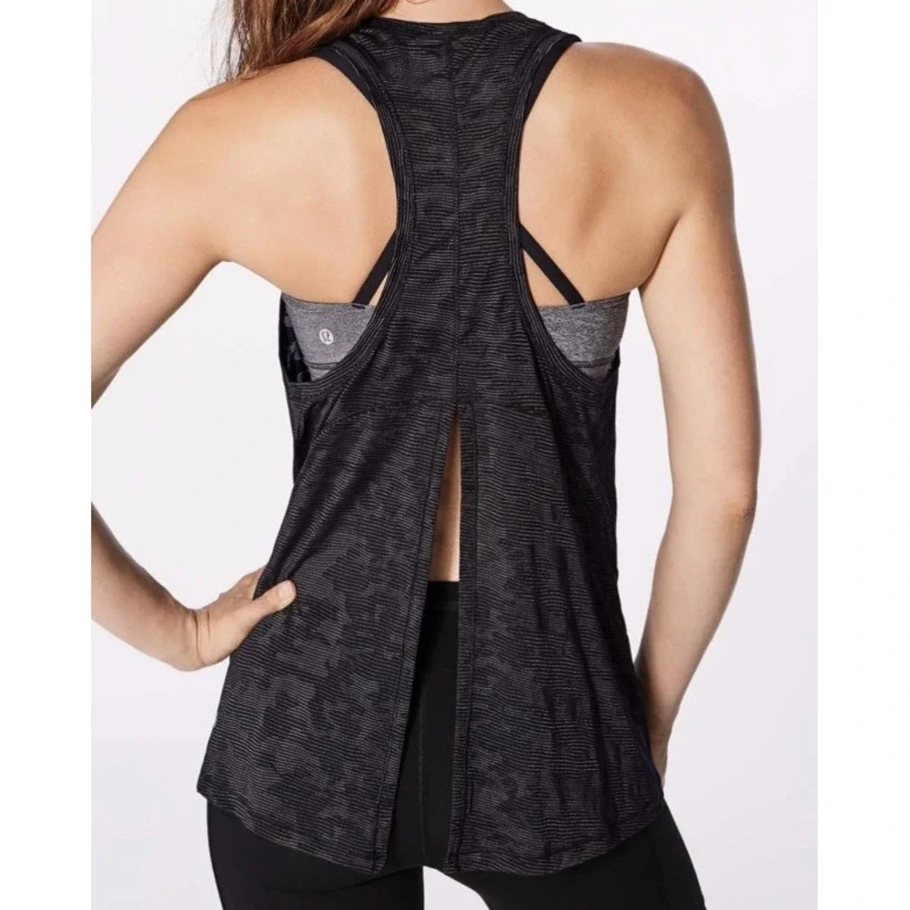 NEW Lululemon Mile Ahead‎ Tank Black Camouflage SIZE 10 Sports Running Outdoor